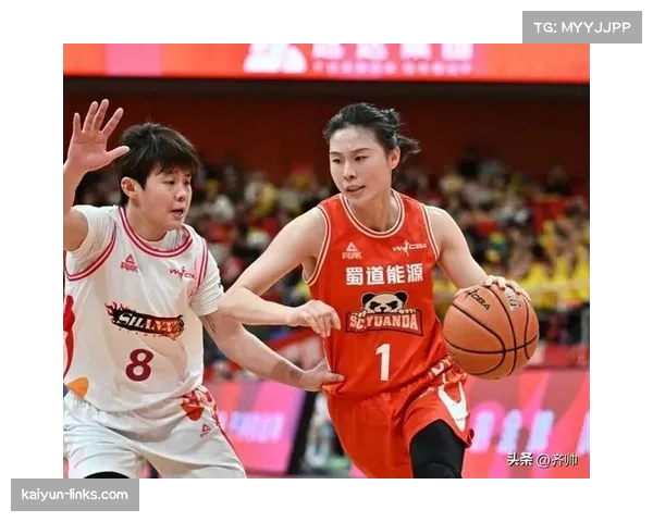 陕西女篮遭遇连败困境 外援更替与本土球员成长需时间磨合 陕西女篮遭遇连败困境 外援更替与本土球员成长需时间磨合